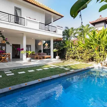 De Tropicana Villa Canggu - An Exotic 3Br Private Villa